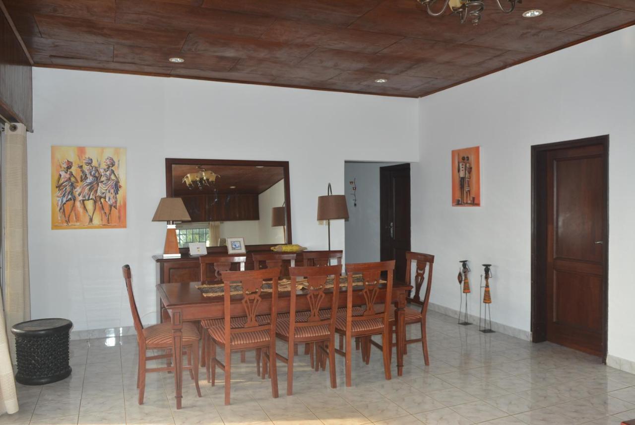 Villa Les 3 Oisillons Kribi Exteriér fotografie